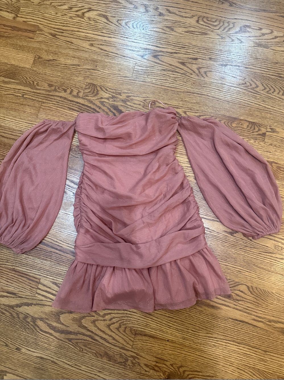 Off-Shoulder Ruched Peasant Tunic in Dusty Rose